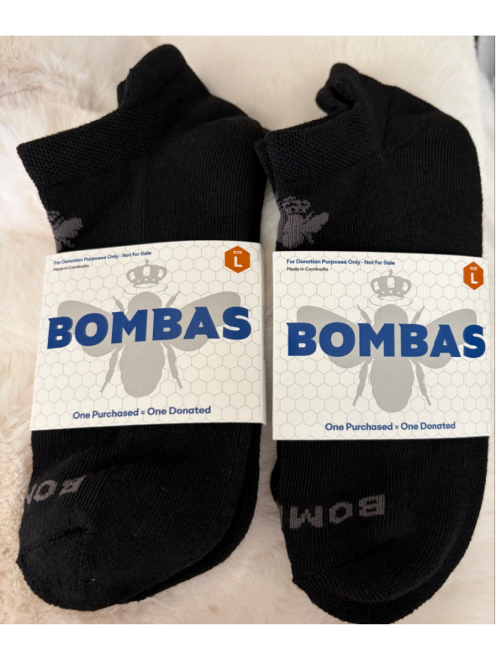 2 pairs NEW Bombas Socks Size L - Black